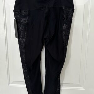 Mono B NWT Black High-Waisted Leggings 3/4 length xl